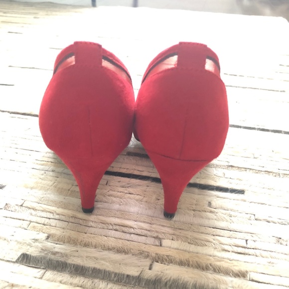 Spring Red Pumps - Picture 5 of 7
